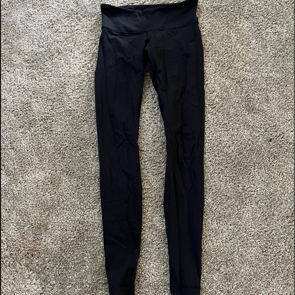 Black lululemon leggings size 6